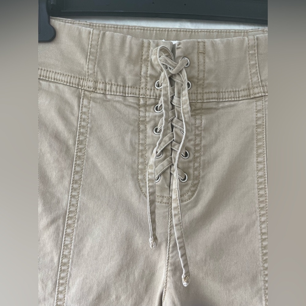 Gap high rise lace up wide leg khaki ankle pants, side zip; size 2P - Picture 2 of 7